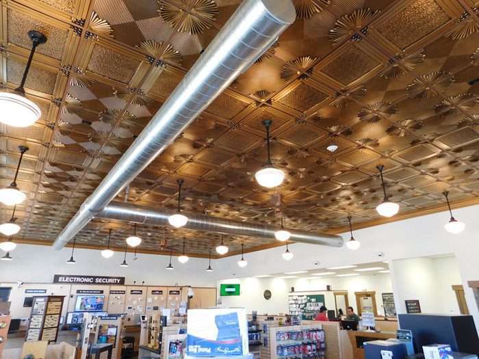 How to improve a plain ceiling with decorative ceiling tiles