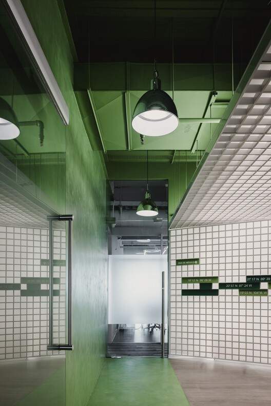 Corporativo IS 19 Offices / Prototype Architecture Studio - Interior Photography, Bathroom