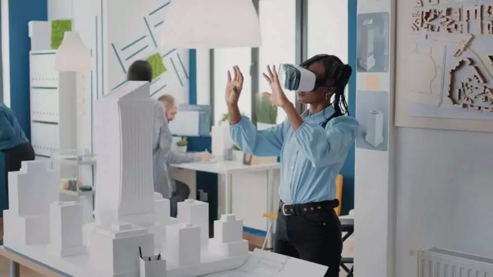 Virtual reality challenges in architecture and design