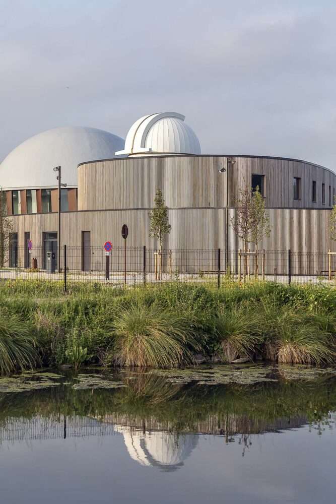Complete elliptical planetarium and observatory in northern France