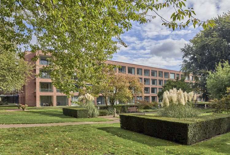 Oude Dijk Housing / Shift Architecture Urbanism - تصوير خارجي ، نوافذ ، حديقة