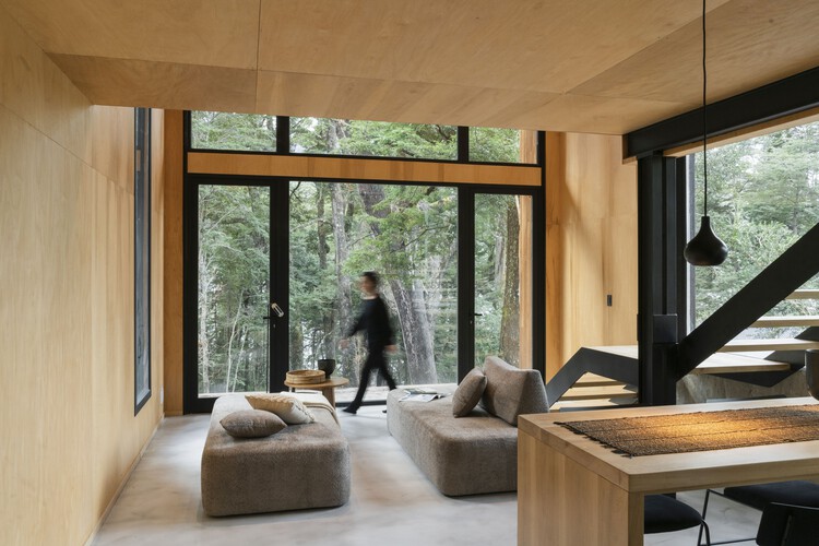 Gallareta House / OJA (organic and Joyful Architecture) - Interior Photography, Living Room, Table, Windows, Beam