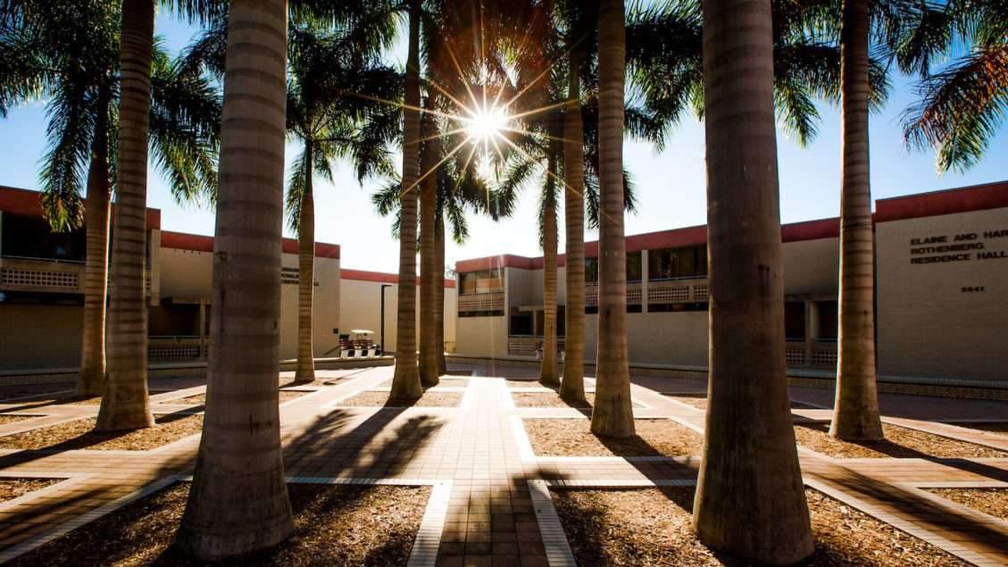 تهدف مسابقة التصميم إلى بث حياة جديدة في مساكن IM Pei الخاصة بالشيخوخة في New College of Florida