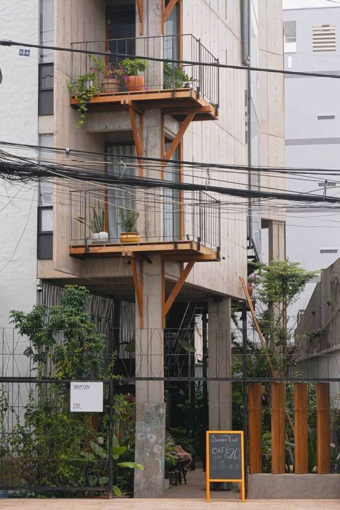 Creating an attractive and flexible façade for a hotel in Vietnam