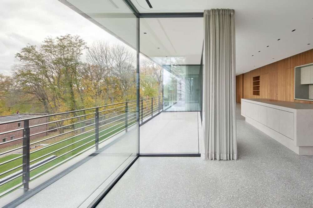 Redefining transparency and aesthetics in architecture