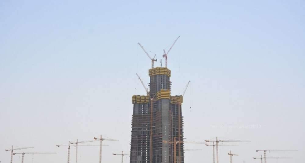 استئناف أعمال البناء في برج جدة