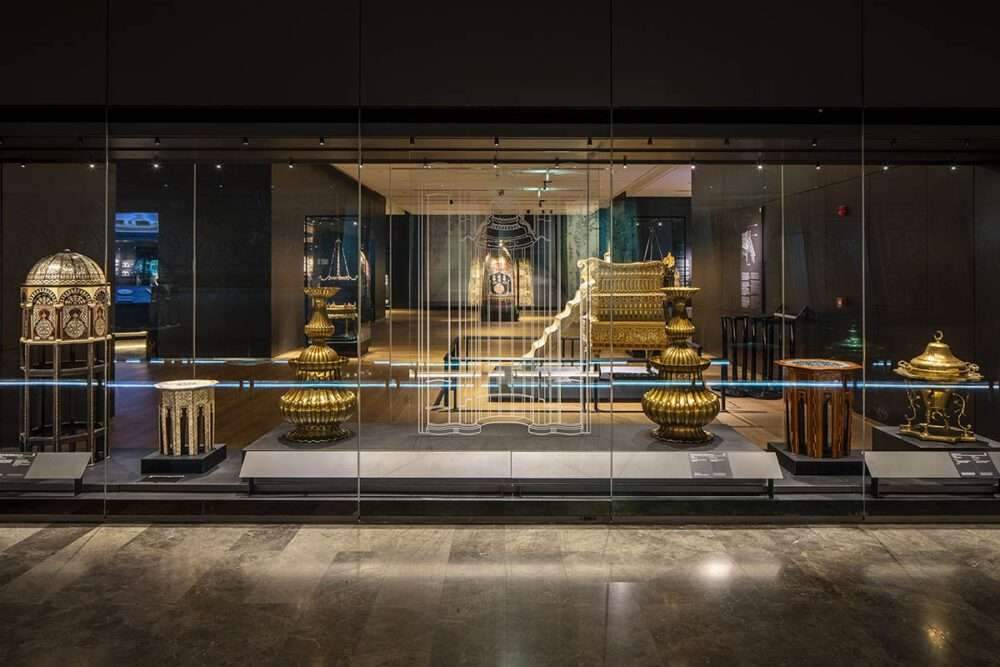 Displaying Islamic antiquities through sculptural and interactive spaces