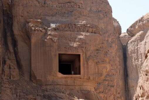 منتجع Desert Rock بين جبال البحر الأحمر الخلابة