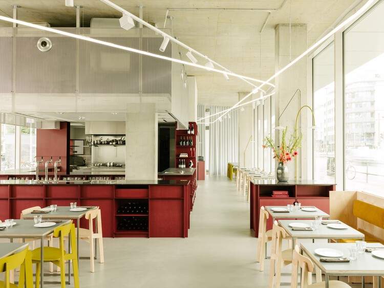 REMI Restaurant: A Stunning Collaboration by Ester Bruzkus Architekten