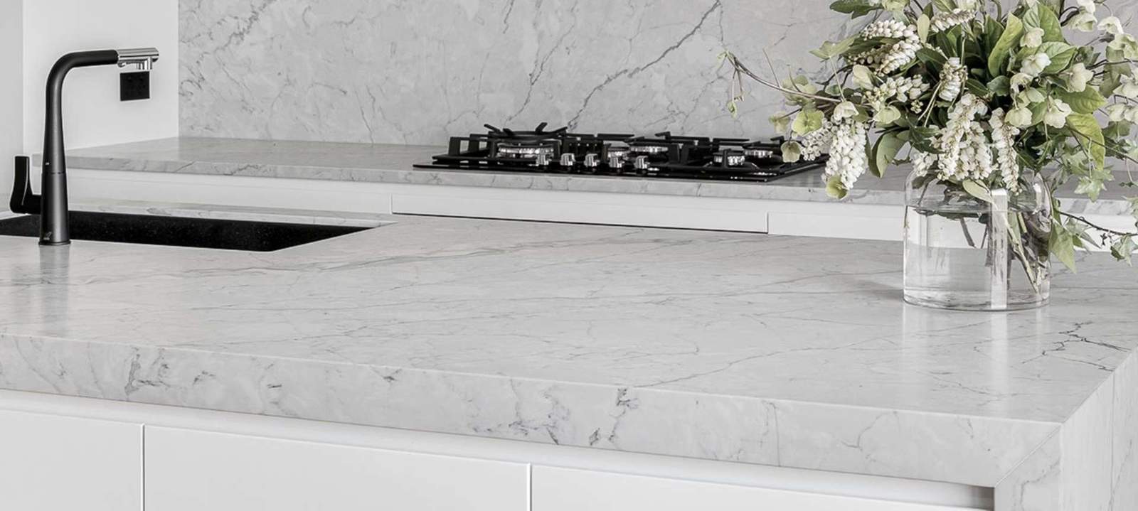 Advantages and uses of marble alternatives in architectural design