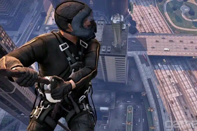 Character rappelling down a building in Los Santos map design from GTA V