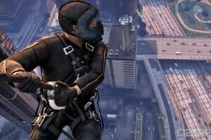 شخصية تهبط بحبل من مبنى في تصميم خريطة لوس سانتوس من لعبة GTA V