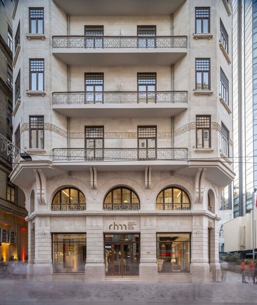 متحف إيشبانك لطلاء النحت / تيجيت - التصوير الداخلي، النوافذ، الواجهة، الممرات