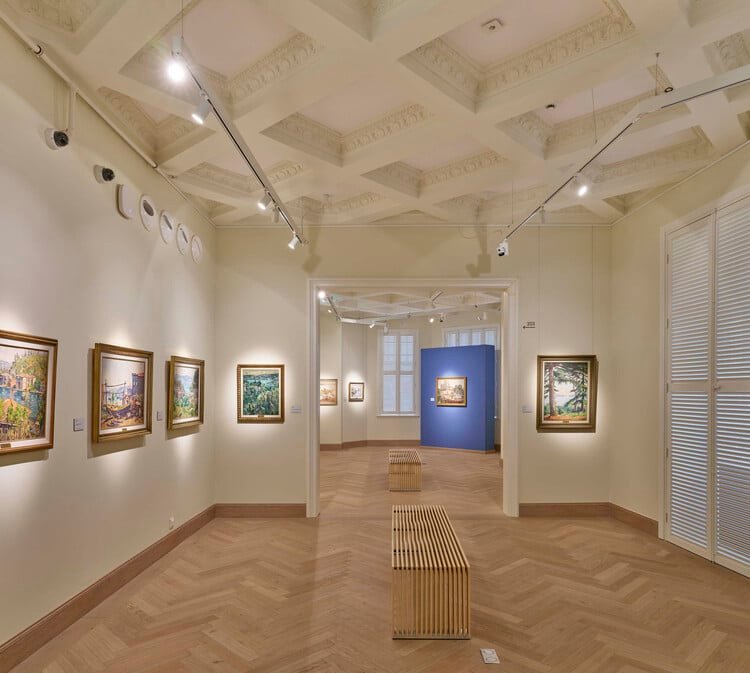 متحف إيشبانك للوحات والنحت / تيجيت - التصوير الداخلي