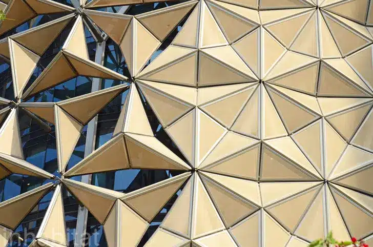 نمط مثلثات ذهبية في العمارة البارامترية