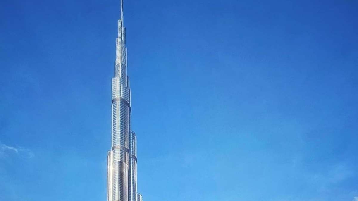 Dubai skyline: stunning and enchanting views
