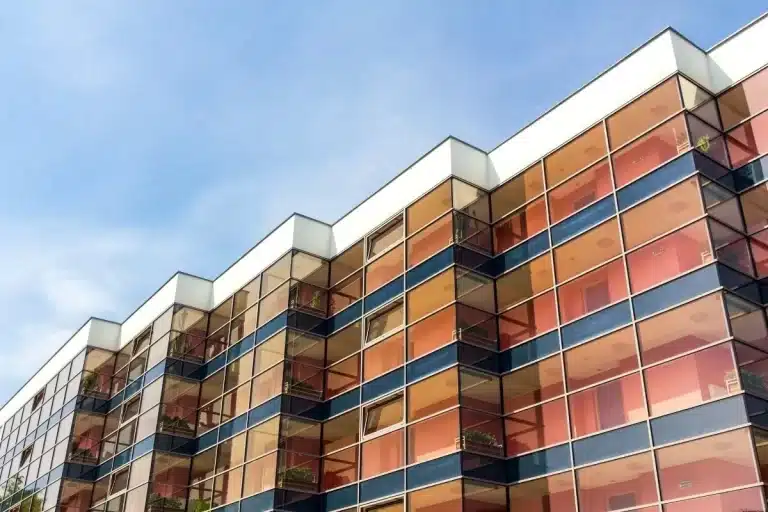 Use of Securit glass for commercial construction purposes