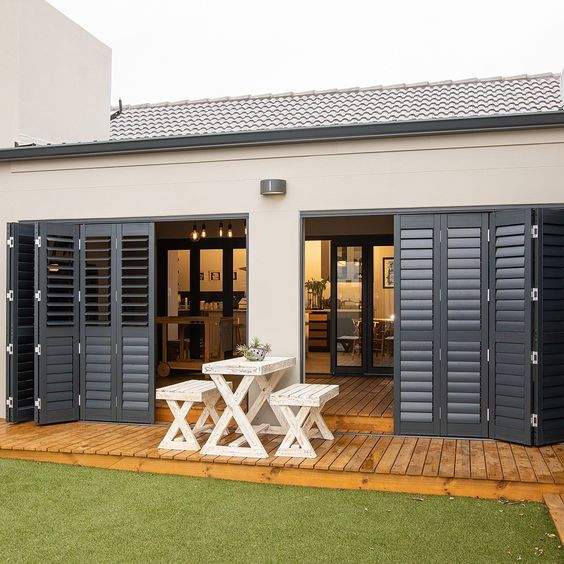 Features and uses of shutter doors and curtains