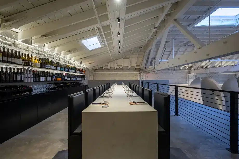 تصميم مطعم Workshop Kitchen & Bar الفريد