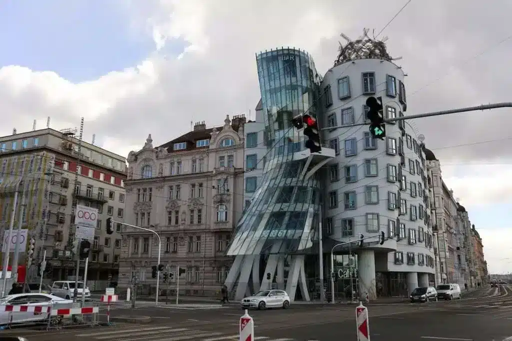 Physics in Architecture Applied to Modern Building Design with Unique Geometric Shapes