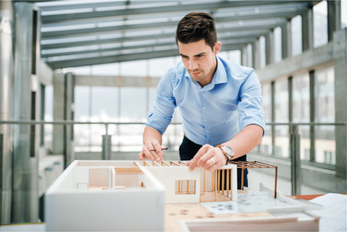 How do architects' salaries differ?