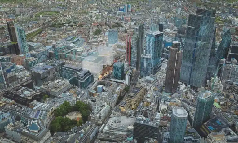 محطة Liverpool Street بين الماضي والحاضر