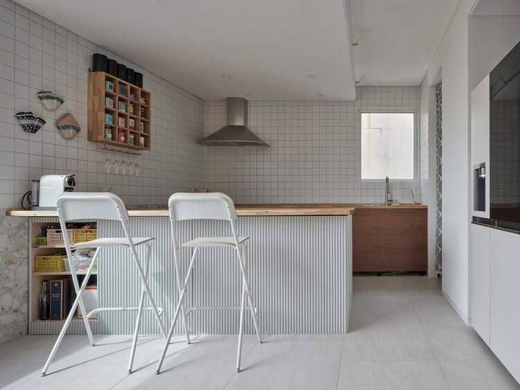 NAMSAMH House / TIUM Architects - التصوير الداخلي، المطبخ، الكرسي، النوافذ