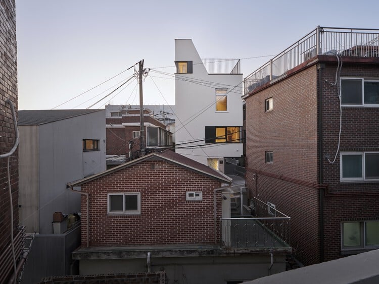 NAMSAMH House / TIUM Architects - التصوير الخارجي، النوافذ، الطوب، الواجهة