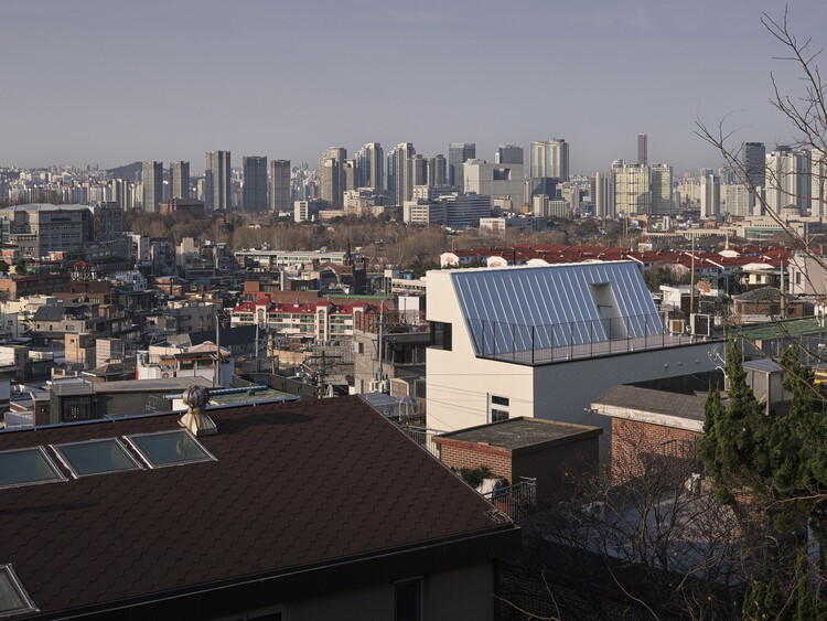 NAMSAMH House / TIUM Architects - التصوير الخارجي، النوافذ، سيتي سكيب