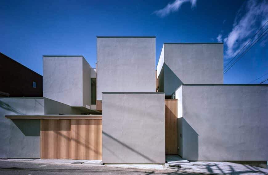 Concrete and Timber Blocks Shape House in Tsurumi-ku