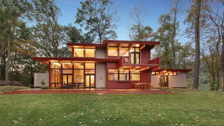 Lindal Cedar Homes by Frank Lloyd Wright Foundation