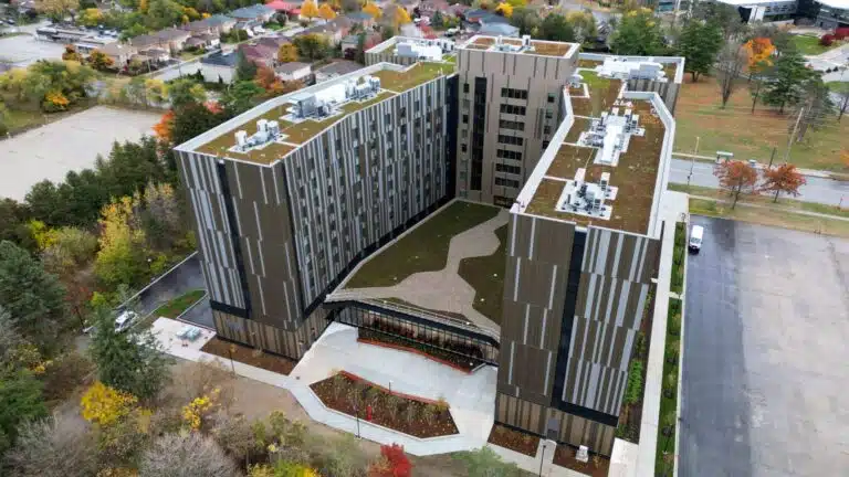 شركة Handel Architects تنجز أكبر مبنى سكني سلبي في كندا