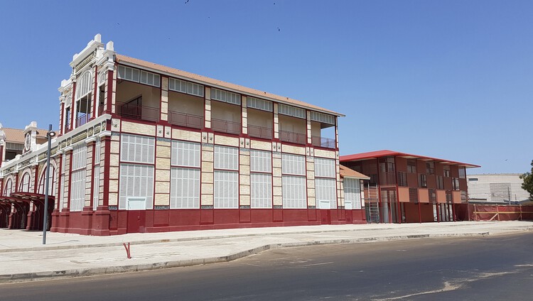Dakar Train Station / GA2D - Exterior Photography