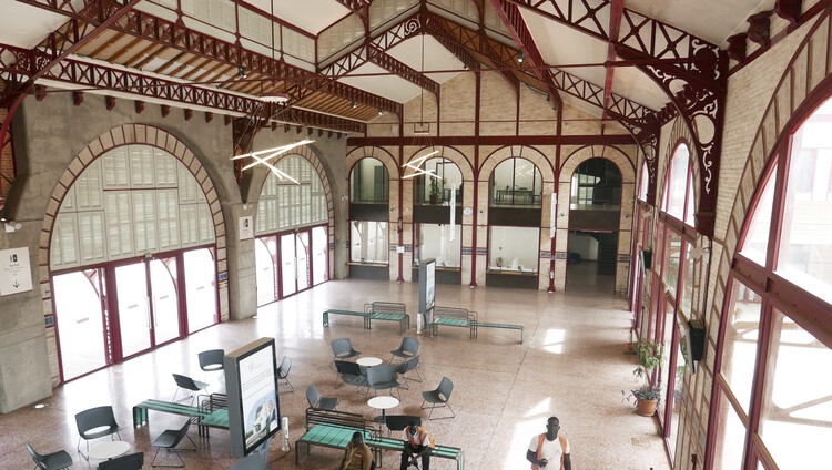 Dakar Train Station / GA2D - Interior Photography, Windows, Beam, Arcade