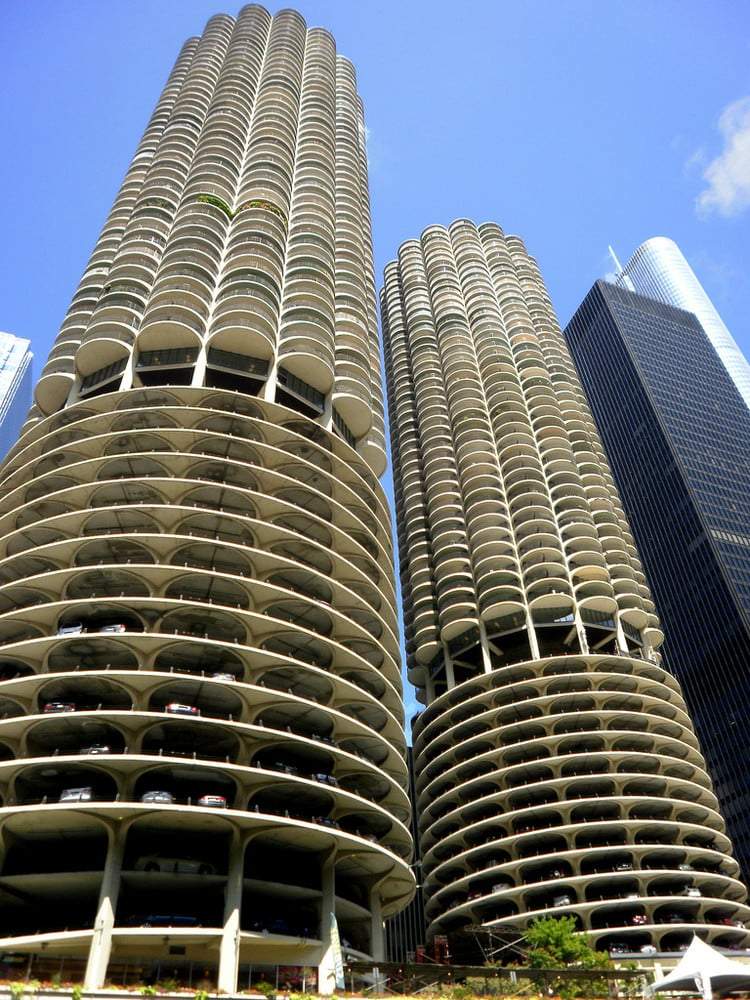 Marina city / bertrand goldberg | classics on architecture lab