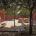 المركز النسائي في Rufisque / Hollmén Reuter Sandman Architects - التصوير الخارجي، النوافذ