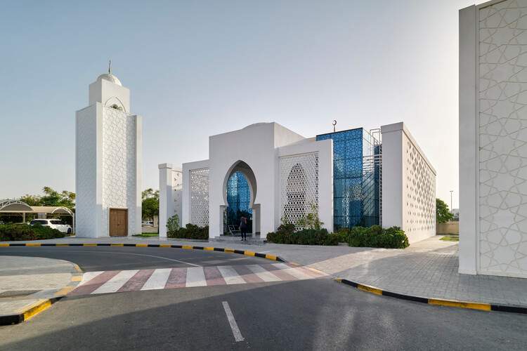 Sharjah Mosque  / MJU Engineering Consultancy - Exterior Photography, Facade