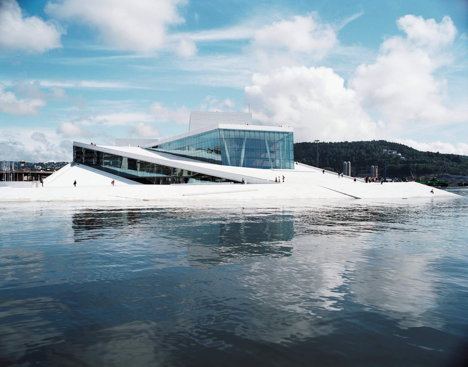 Norwegian National Opera and Ballet, Oslo, Norway, Oslo, Norway by Snohetta