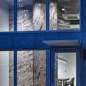 مختبر إيشيميراي. صالة العرض / POINT + Spicy Architects - تصوير داخلي، نوافذ، زجاج