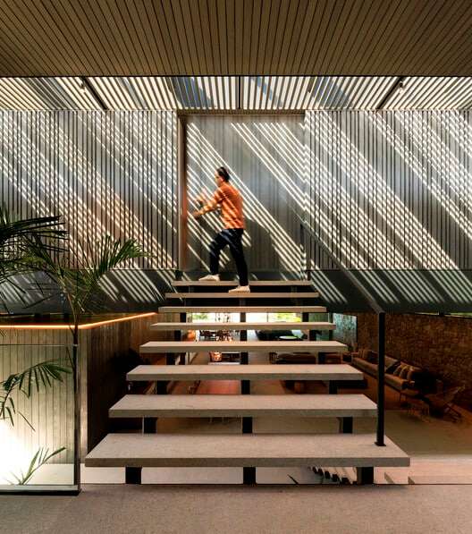JO Residence / Jacobsen Arquitetura - التصوير الداخلي، السلالم، الدرابزين