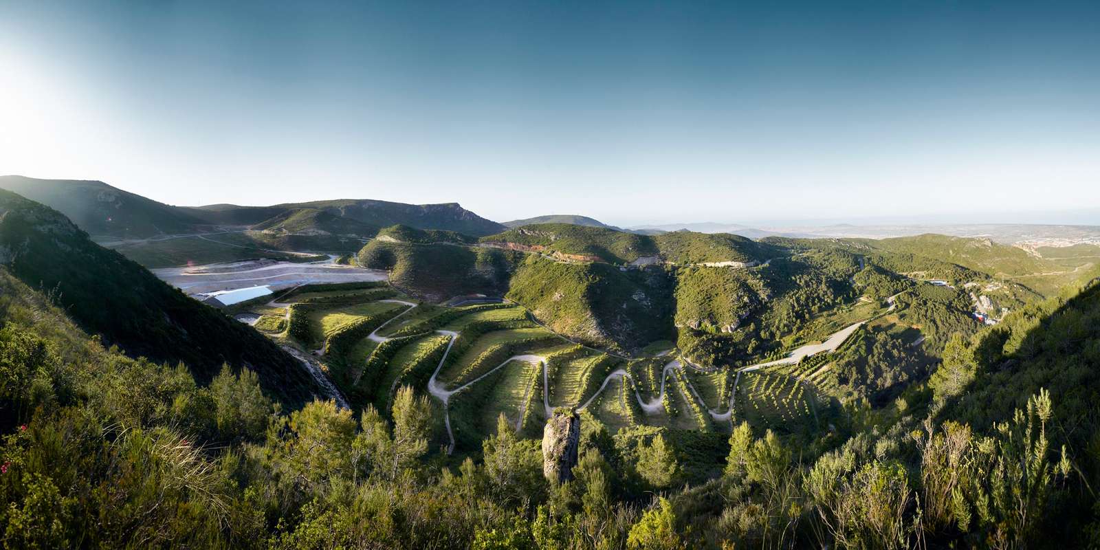 ترميم المناظر الطبيعية لموقع مكب النفايات Vall d'en Joan_01