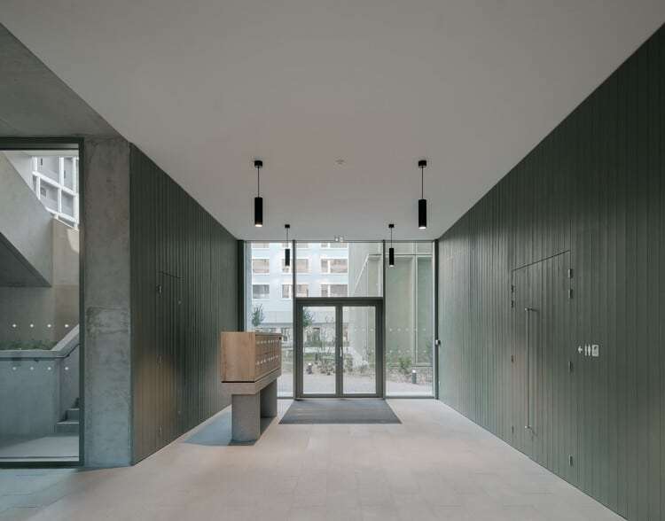 حي ليون كونفلوينس متعدد الاستخدامات / المهندسون المعماريون ديفيد تشيبرفيلد - التصوير الداخلي والزجاج والخرسانة