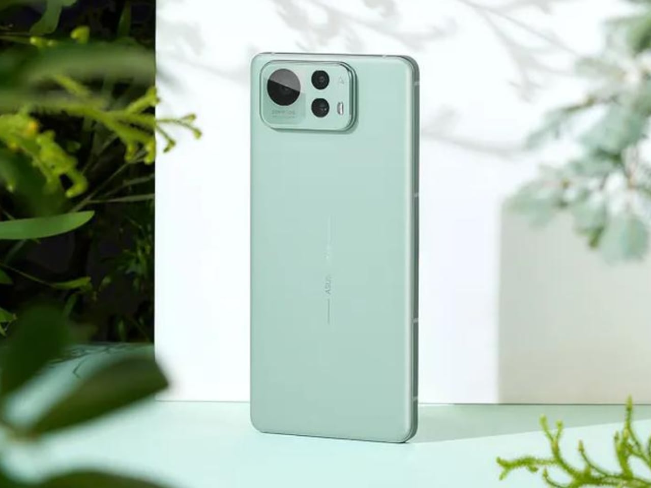 ASUS Zenfone 12 Ultra: Sleek Design Meets AI-Powered Flagship Performance