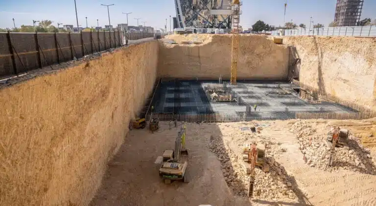 تقدم كبير في أعمال الحفر وبناء الأساسات في مشروع برج العوالي رايز بالرياض