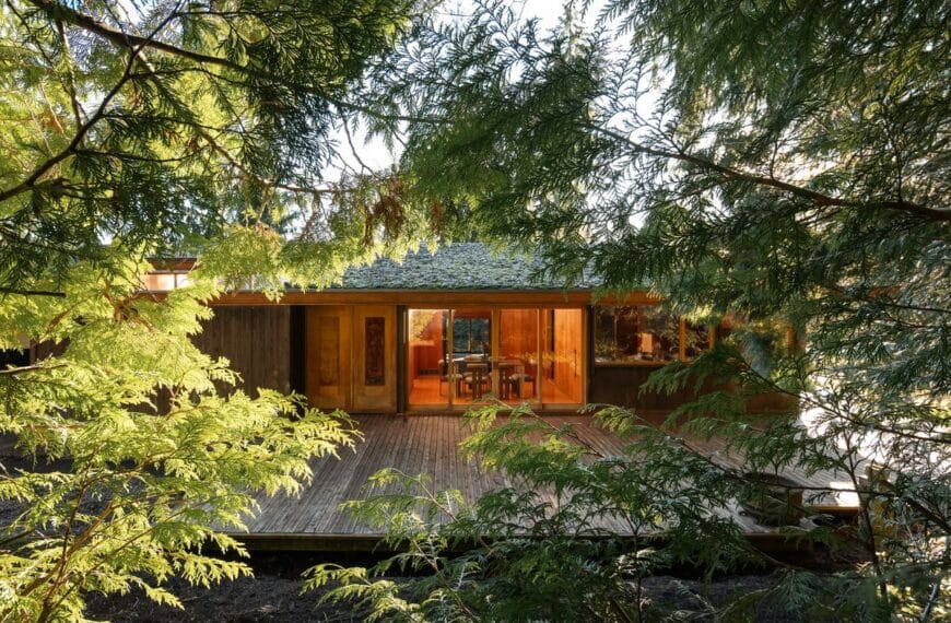 Explore the Perry Estate, a lesser known Arthur Erickson project in Canada