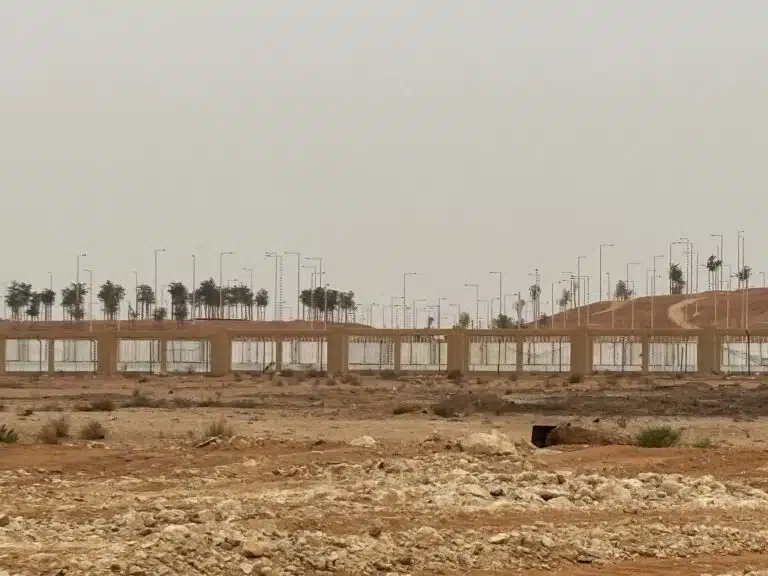 تقدم ملحوظ في أعمال تطوير منتزه الرمال الرياضي ضمن مشروع المسار الرياضي