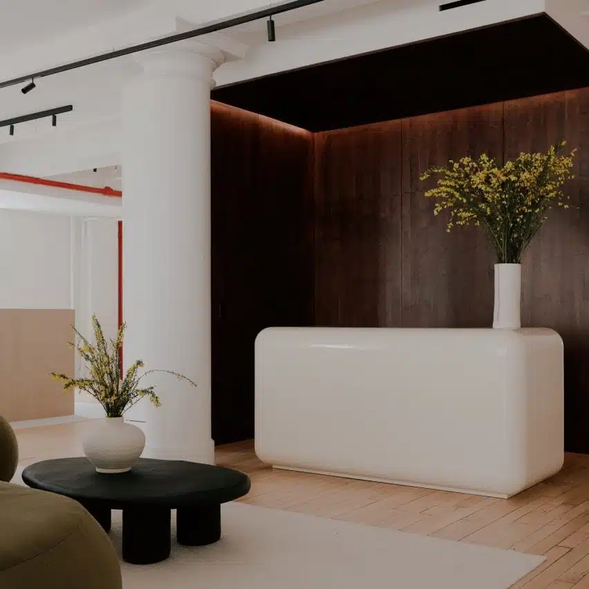  إلمو ستوديوز تحول لوفت في نيويورك إلى المقر الرئيسي لـ Furniture.com  