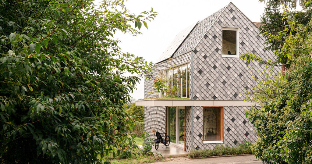 جلد من المقاييس البلاستيكية المبطنة يلف No.Ma Architecten's Dragon House