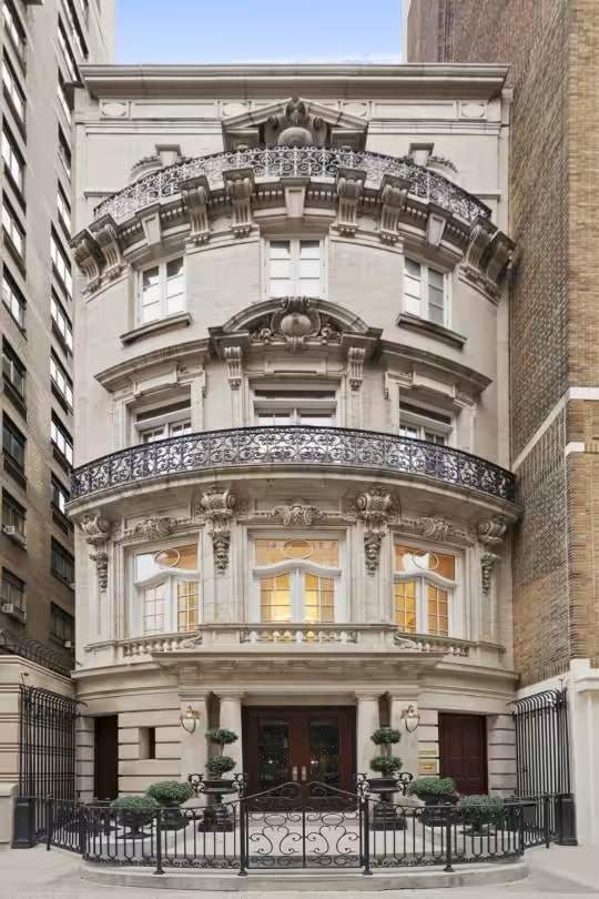 Luxurious 20th-Century Manhattan Mansion for Sale for $30 Million