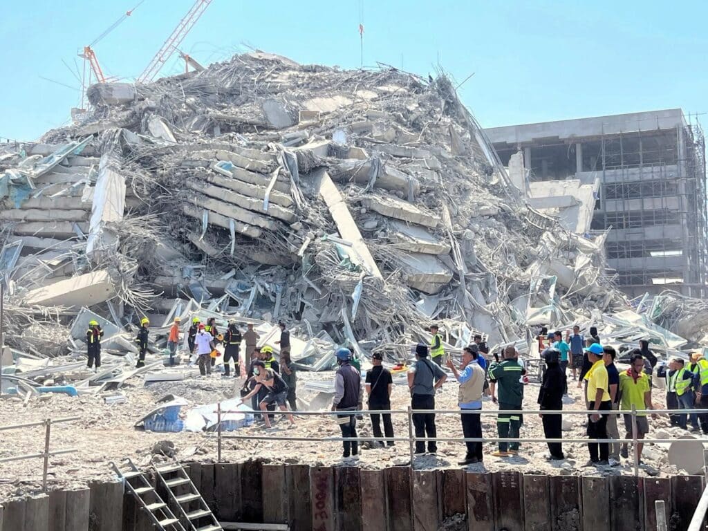 A massive building collapses in Bangkok after the Myanmar earthquake Anger and rapid investigations1